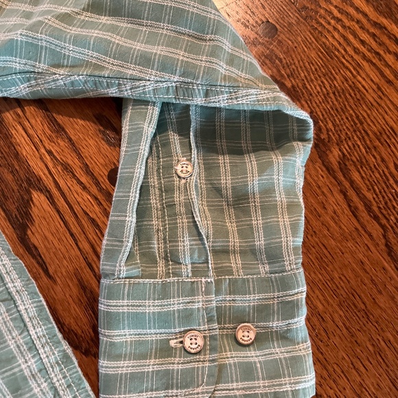 Tommy Bahama button up shirt - Picture 4 of 5